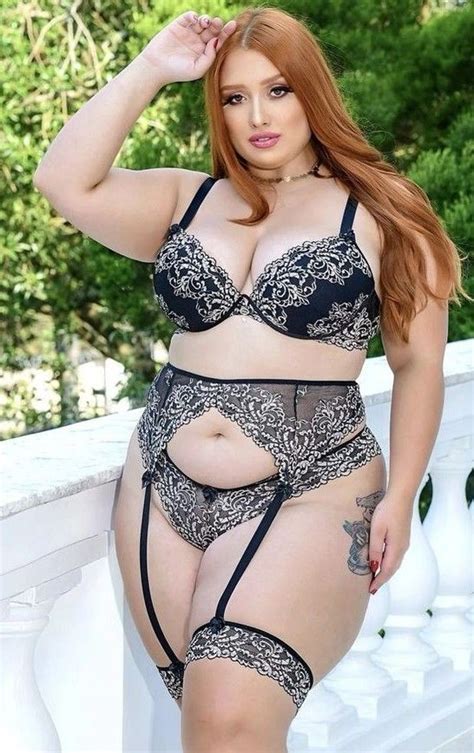 plus size lingerie more curves big girl fashion older women female models curvy women