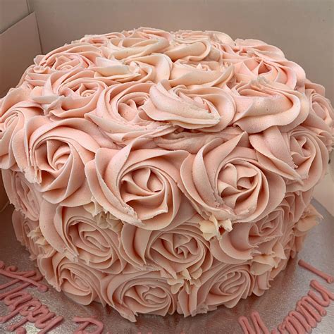 Rosette Layer Cake with Vanilla Buttercream