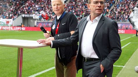 Dazu braucht die mannschaft von trainer pellegrino matarazzo einen sieg gegen den vfl wolfsburg. VfB Stuttgart gegen RB Leipzig: Mit Wamangituka und ...