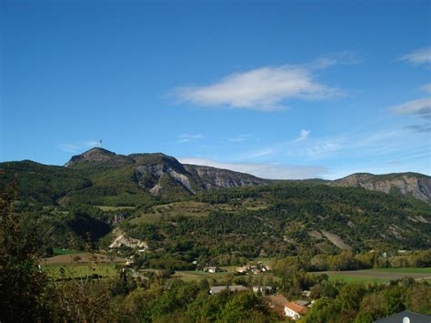Mcharg's design with nature was published in 1969, not translated to french til1980. Info • paysage var hd