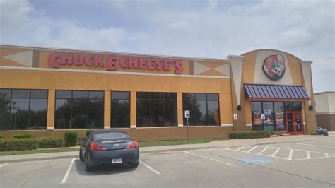 Chuck E Cheeses Restaurant 1604 Preston Rd Plano Tx 75093 Usa