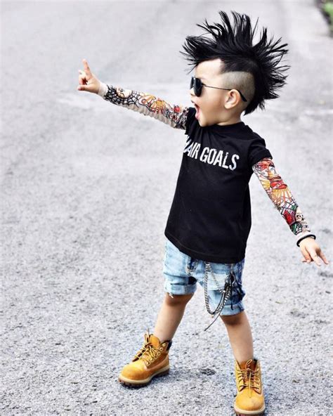 So it's time for you to individualize your uniform style and stand out in the class! 50 Best Boys' Long Hairstyles - For Your Kid (2019)