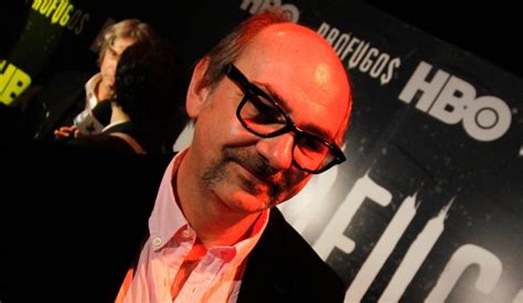 Besides his work in chilean telenovelas and films (johnny 100 pesos, the academy award nominated no, el bosque de karadima, a fantastic woman and neruda). Conoce al pequeño hijo de Luis Gnecco con el que se ...