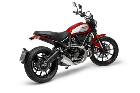 The unmistakable ducati style of the borgo panigale brand accompanies you every day with a line of clothing that meets all your style needs, from the men and women's collection right down to the kids' collection. Per il 2021 la Ducati Scrambler Icon diventa Euro 5 e si ...
