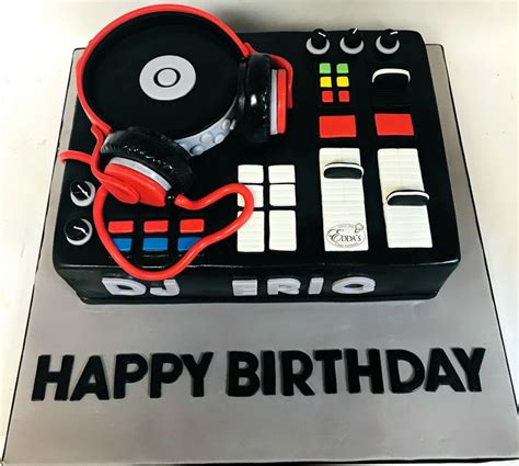 Turntable Birthday Cake Happy Birthday Dj Dj Cake Boy Birthday Cake