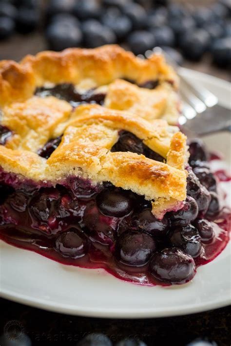 blueberry pie on