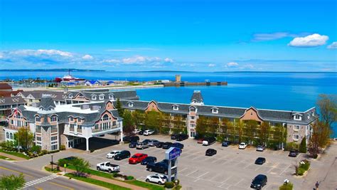 Hamilton Inn Select Beachfront Mackinaw City 77 Room Prices