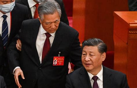 Xi Jinping R Affirme Son Contr Le Du Pcc La Veille Dun E Mandat