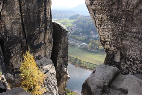 It originates in the uk at least by the early 2000s. Blick ins Elbtal Foto & Bild | wasser, jahreszeit, natur ...