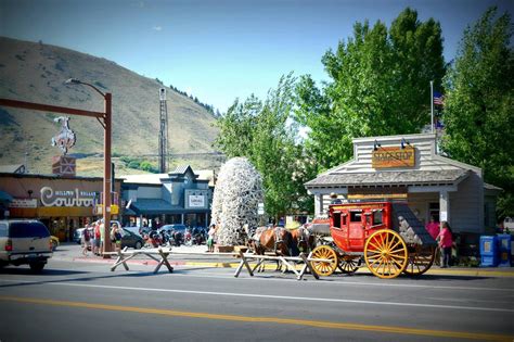 Jackson wyoming and jackson hole are not the same thing. Town Of Jackson Hole