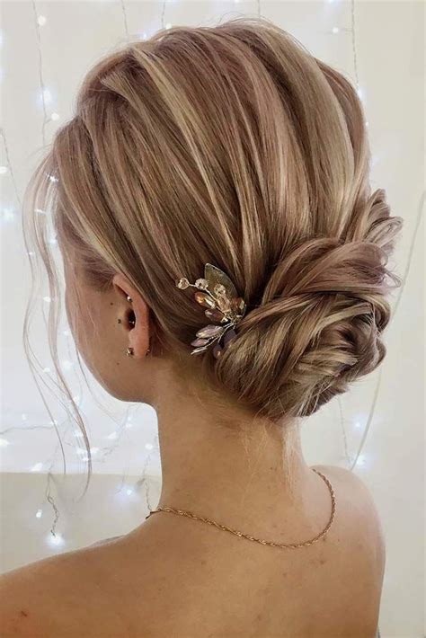 Created for all the busy moms out there who still want to look glam and have those cute mom hairstyles with limited time. Stunning Medium Hair Bun #blondehair #bunhairstyles ★ Cute ...