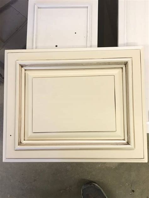 Sehen sie sich die doors for cabinets auf gigagünstig an! Lighter and Brighter Kitchen Cabinets