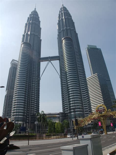 Lower ground (concourse) level, petronas twin towers, kuala lumpur city centre, 50088 kuala lumpur, malaysia. Petronas Towers in Kuala Lumpur | Random Things