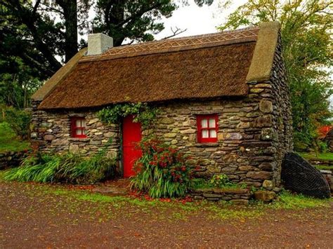 Rural Irish Cottage Irish Cottage Stone Cottages Cottage Inspiration
