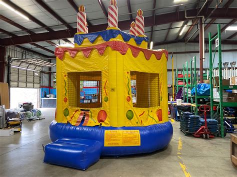 Regal river views and grand green hills provide a spectacular backdrop for an adventure in this part of the midwest. Birthday Cake Inflatable Bounce House Rental | Cincinnati ...