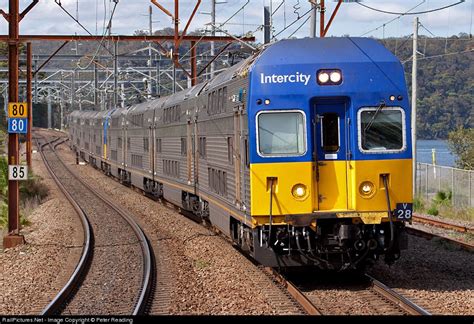 The nif (new intercity fleet) will replace the v set fleet. NSW Trainlink V set, #V28 rounds the curve in to Hawksbury ...