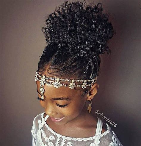 While you may spend most of your time finding the perfect dress and keeping your bridesmaids in line, don't forget the importance of the flower girl hairstyle. Princess hair! | Natural hairstyles for kids, Kids ...