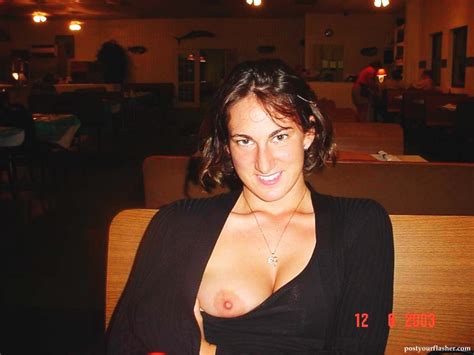 Nude In Public Restaurant Pictures Naked And Nude In Public Pictures