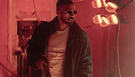See Jamie Foxx Slay Vampires In Crazy First Look At Day Shift Giant Freakin Robot
