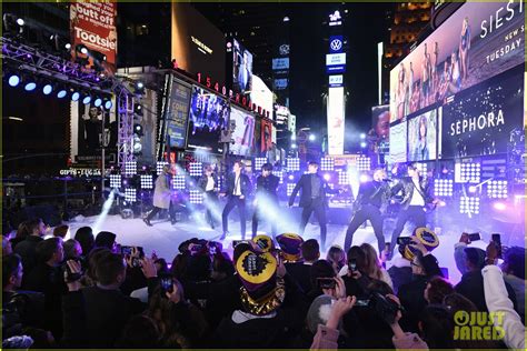 Bts Rule The Stage On New Years Rockin Eve 2020 Photo 4407760 Photos Just Jared