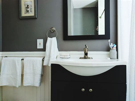 Don't forget your cabinets or vanities. Budget Decorating Ideas for Your Guest Bathroom
