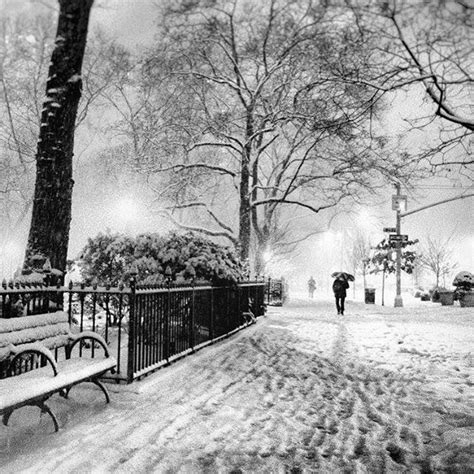 New York City Snow By Vivienne Gucwa