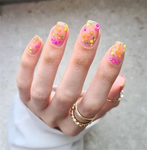 40 The Most Beautiful Easter Nails Colourful Spring Flower Nail Art I Take You Wedding