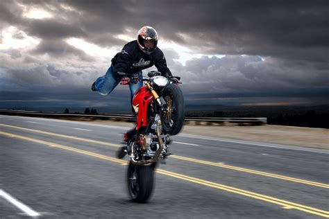 Wheeling Motocross Bike Stunt Hd Wallpapers 83829 Baltana