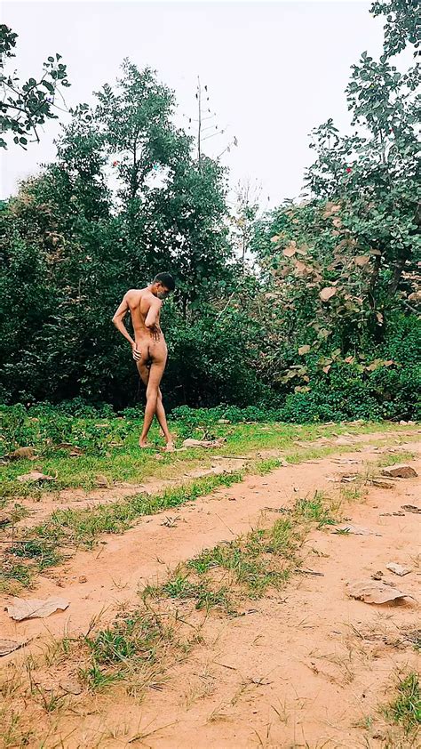 Desi Geje Pokazywanie Penisa W Lesie Chcą Uprawiać Seks Z Chłopcem