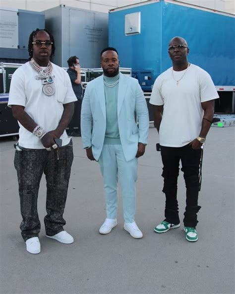 EST Gee Outfit from October 4, 2022 | WHAT’S ON THE STAR?