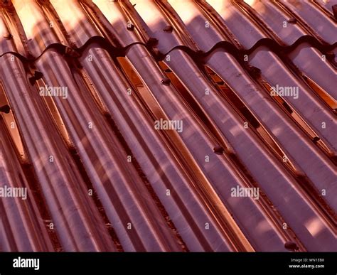 Corrugated Iron Shiny Roof Hi Res Stock Photography And Images Alamy