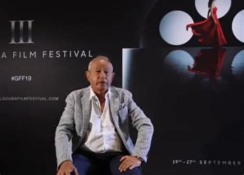 قال رجل الأعمال سميح ساويرس، عضو مجلس أمناء مدينة زويل للعلوم والتكنولوجيا، إن مصر دولة محاصرة سياحيا، وهناك عدد من الخطوات الصغيرة التى نحتاجها لكسر هذا الحصار وستؤتى ثمارها. نجيب ساويرس: قاعة مؤتمرات الجونة جاهزة للمهرجان وأقمنا ...