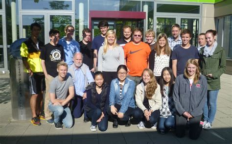 Konnte jemand schon erfahrungen an dieser schule sammeln? Besuch von US-amerikanischen Studenten am SBSZ Jena ...