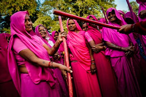 The Gulabi Gang Of India These Warrior Women Wear Pink And Fight