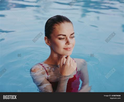 Pretty Woman Swimming Image And Photo Free Trial Bigstock