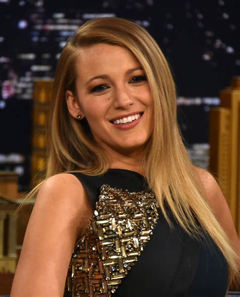 Blake Lively Goes Brunette But Were Going To Miss Those Blonde Locks