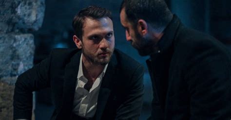 Çukur 125.bölüm izle full (4.sezon 33.bölüm) 19 nisan 2021 tarihli show tv dizisi tek parça ve reklamsız full hd olarak çukur son bölüm izle için burada. cukur son bolum 108 bolum tek parca show tv puhutv - ️ bilgi90