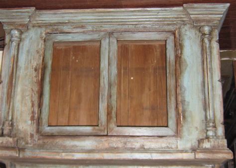 Laminate cabinets require a special bonding primer. LYNDA BERGMAN DECORATIVE ARTISAN: PAINTING NEW DOORS TO ...