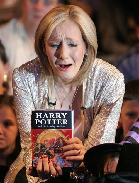 Favorite People J K Rowling To Reveal Pottermore Details And Lindsay Lohan Could Be In