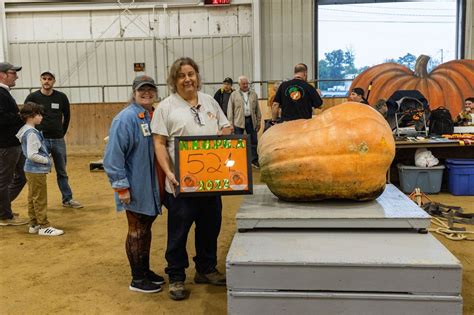R I Man Wins Third Giant Pumpkin Weigh Off At Topsfield Fair