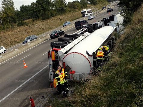 Drôme Camion Citerne Couché Sur La7 Accident Spectaculaire Et