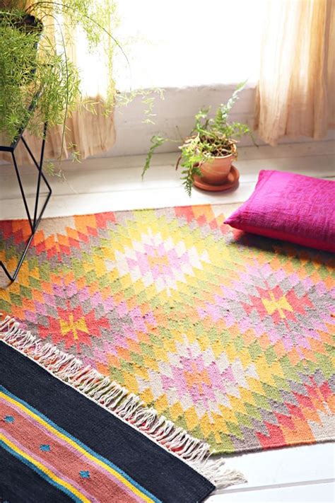 Huge savings on area rugs. Urban Outfitters | Urban outfitters rug, Best carpet ...
