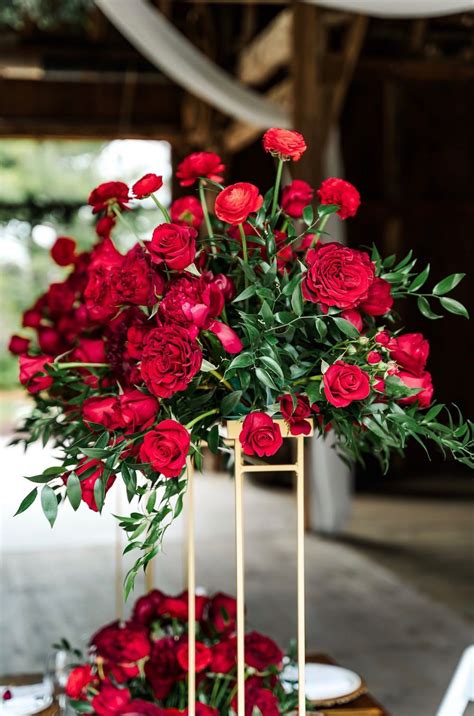 Luxe And Sumptuous Red Rose Wedding Ideas And A Red Weddin Red Rose