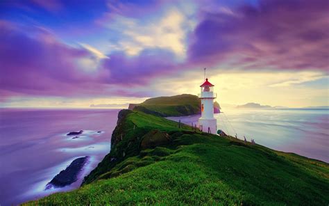 Islandia Las Islas Feroe Faro Verano Cielo Púrpura Costa Fondos De