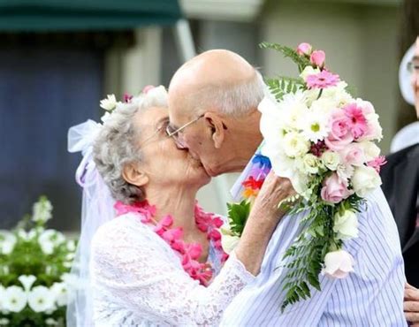 Elderly Couple Getting Married Bored Panda