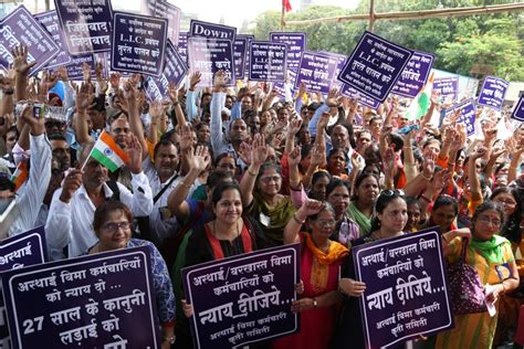 Temporary workmen affiliated to ALL INDIA NATIONAL LIFE ...