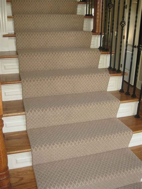 20 Best Carpet Runners For Stairs And Hallways