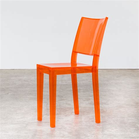 Madame upholstered dining chairs look fresh, stylish and great. Set of 4 dining chairs by Philippe Starck for Kartell ...