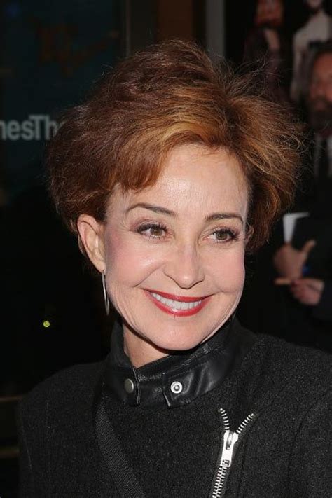 ‘young Sheldon Casts Annie Potts As Young Meemaw Will June Squibb