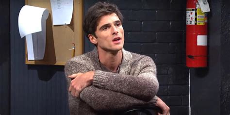 Snl Jacob Elordi Shows Off Comedic Chops In The Nights Best Sketches